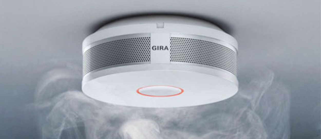 Gira Rauchwarnmelder bei Curis Elektrotechnik GmbH & Co. KG in Fürth